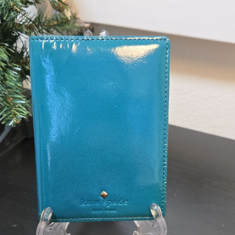 EUC Kate Spade Blue Patent Leather Passport Holder